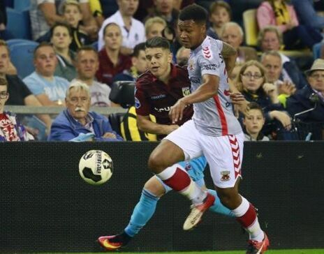 临门一脚的 临门一脚的