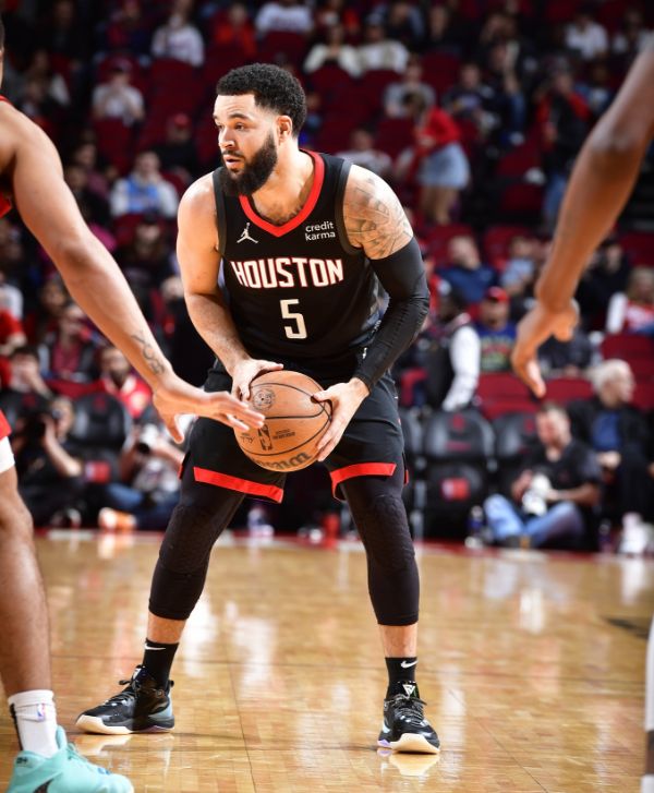 而是顺应人 而是顺应人